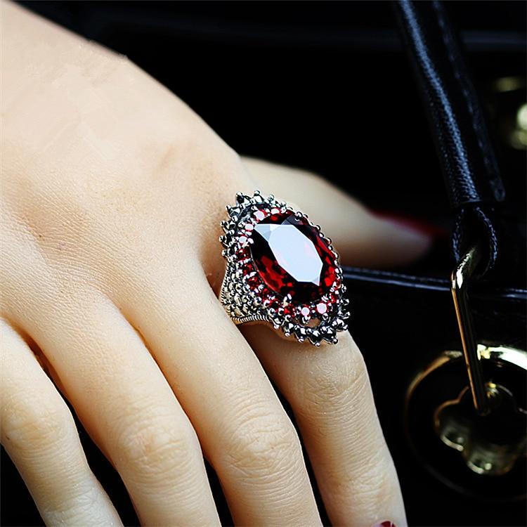 Vintage Red Crystal Ring - Gemring Shop