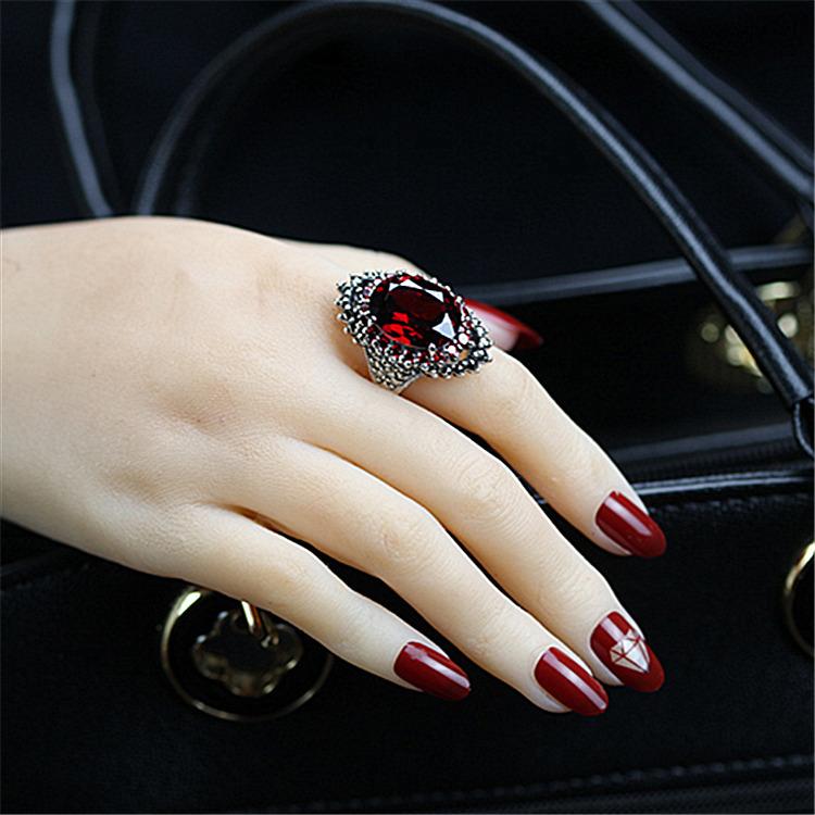 Ruby-red sterling silver vintage ring